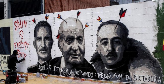 Felipe VI, el rey emérito, Franco... y Pablo Hasél: un mural contra la censura