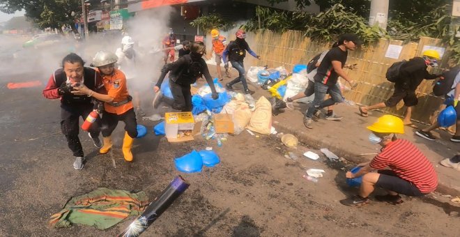 Al menos cinco muertos por la represión policial durante las protestas de este sábado en Myanmar