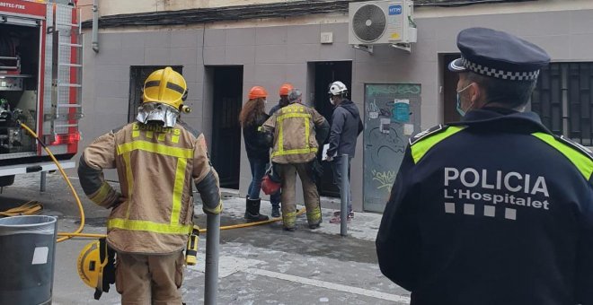 Un muerto y un policía herido en un incendio en L'Hospitalet de Llobregat