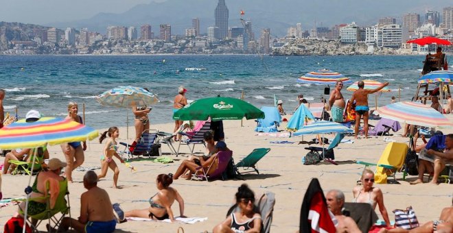 Atascos y playas concurridas en el primer fin de semana sin estado de alarma