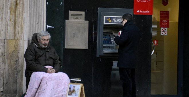 La aporofobia, el odio contra el pobre, entra en el Código Penal