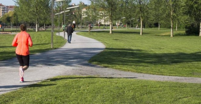 Condenado a 14 años de cárcel por violar a una mujer en un parque de Gijón