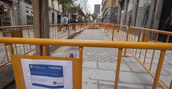 Almeida devuelve el asfalto a Arenal y Montera para mejorar la circulación rodada en calles peatonales