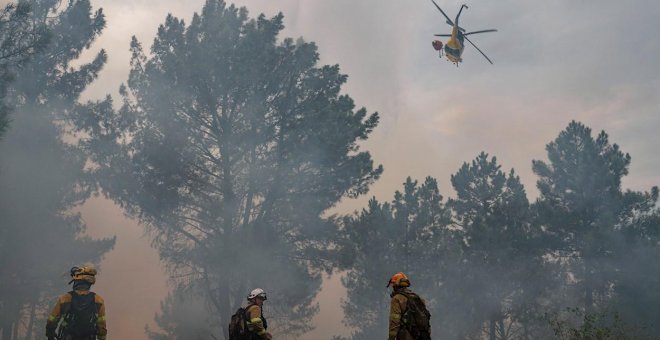 Un incendio arrasa 700 hectáreas en la Ribeira Sacra