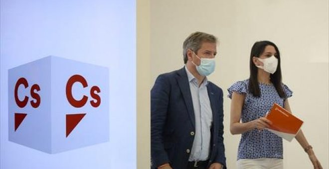 Ciudadanos también se alborota en Aragón: ediles rebeldes, pactos rotos y riesgo de fugas