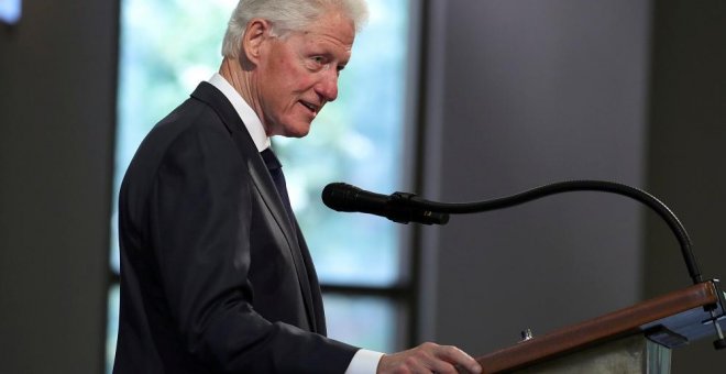 Bill Clinton recibe el alta hospitalaria tras pasar cinco días en cuidados intensivos por una infección
