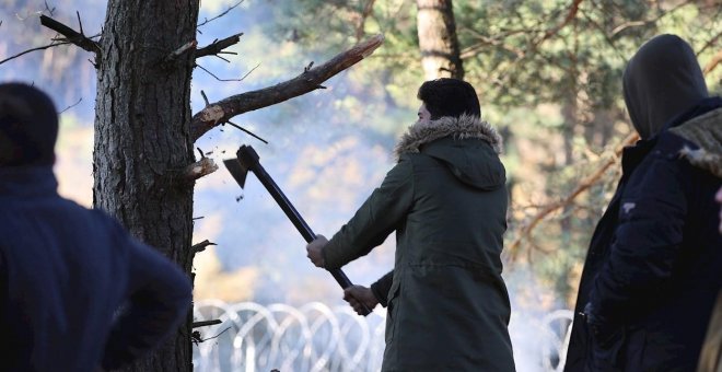 Tensión, frío y hambre en la frontera entre Bielorrusia y Polonia: un recorrido en imágenes