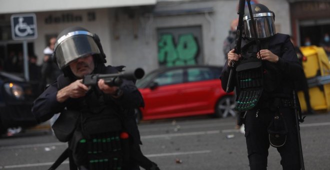 Brutalidad policial contra protestas obreras y malos tratos en las cárceles, la sombra que planea sobre Marlaska