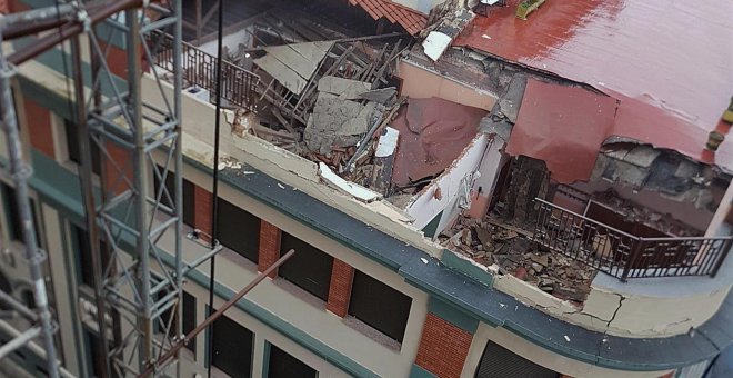 Dos fallecidos tras el derrumbe del techo de un colegio de Xixón