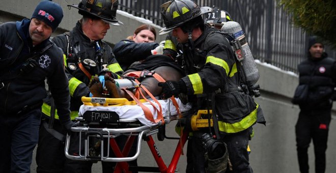 Un trágico incendio causa al menos 19 muertos en Nueva York, nueve de ellos niños