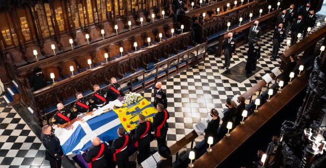 Personal del Gobierno británico celebró otras dos fiestas en Downing Street la noche antes del funeral del príncipe Felipe