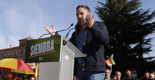 Hazte Oír rompe con Abascal y le acusa de parecerse a la "derechita cobarde" del PP ante las elecciones de Castilla y León