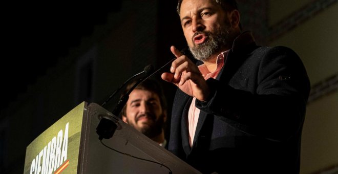'Le Monde' advierte de que Castilla y León es "la pista de despegue de la guerra cultural de la extrema derecha"