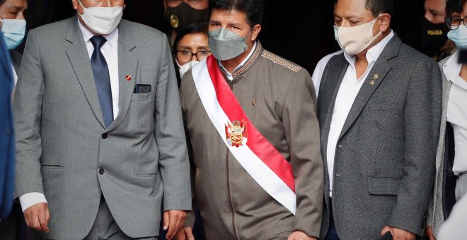 Fracasa la moción de censura de la derecha peruana contra Pedro Castillo