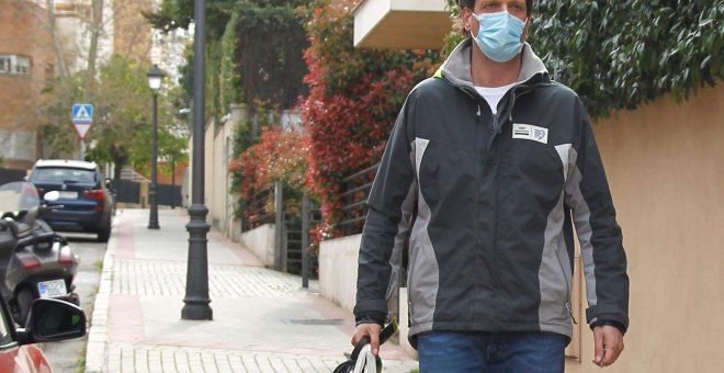 El juez considera "grave" la presunta estafa de las mascarillas en el peor momento de la pandemia, con "miles de fallecimientos"