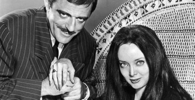 Carolyn Jones, la elegancia de una actriz que siempre será recordada por su interpretación de Morticia Addams