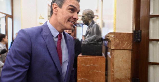 Sánchez apoya a Robles frente a las peticiones de cese: "Eso por supuesto"