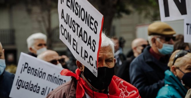 Más de la mitad de los pensionistas no llegan a mileuristas cuando la UE agita el fantasma de los recortes