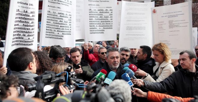 El taxi llevará a los tribunales la regulación de los VTC aprobada por la Asamblea de Madrid