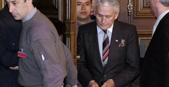 Muere Etchecolatz, uno de los represores en la sangrienta dictadura argentina