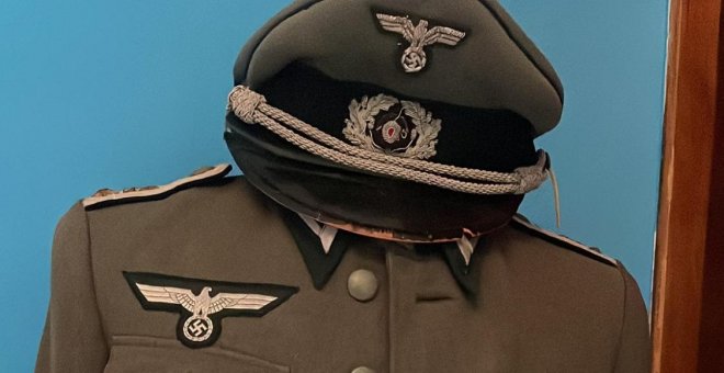 El Museo de Regulares de Ceuta 'homenajea' un uniforme nazi