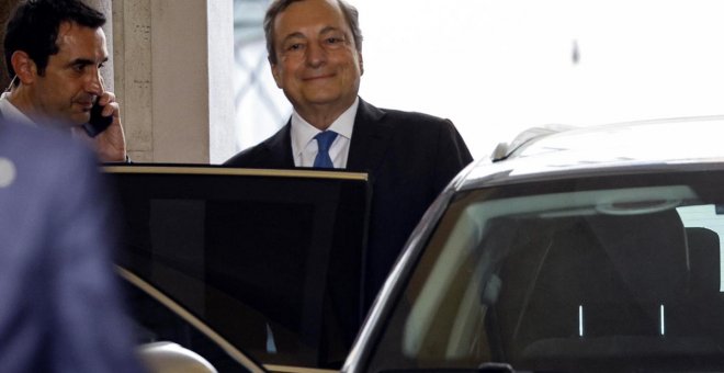 La dimisión de Draghi dispara la prima de riesgo de Italia y arrastra a la Bolsa de Milán
