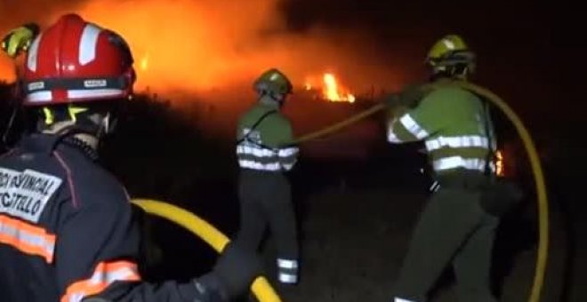 Tres bomberos y 20 pasajeros de un tren, heridos de gravedad por quemaduras en el incendio de Bejís