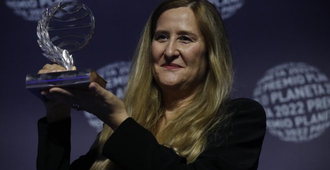 Luz Gabás gana el Premio Planeta con la novela 'Lejos de Luisiana'