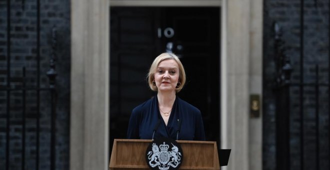 La libra y la deuda británica reaccionan positivamente a la dimisión de Liz Truss