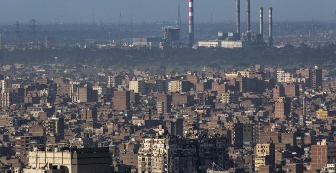 Egipto aumenta la producción de energía con mazut, un combustible hipercontaminante, para vender más gas a Europa