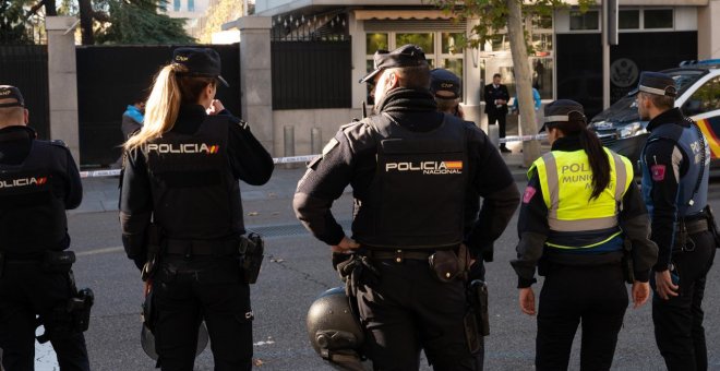 Seis sobres con pirotecnia enviados desde España, uno de ellos dirigido a Pedro Sánchez, alertan a la Policía