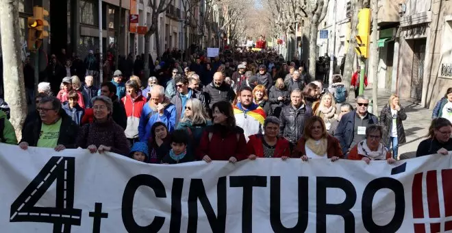 La Campanya Contra el Quart Cinturó mobilitza 4.000 persones a Sabadell per rebutjar l'ampliació de la B-40