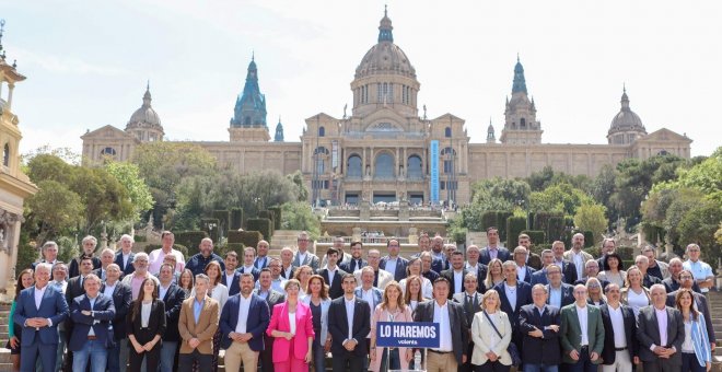 El PP sufre en Catalunya una fuga de dirigentes hacia Valents en la carrera del 28M