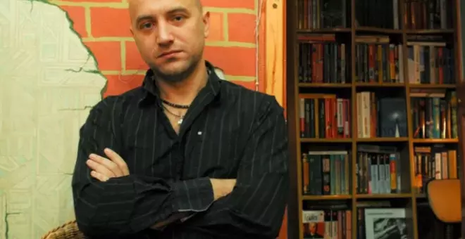 Herido un escritor nacionalista ruso al explotar una bomba bajo su coche