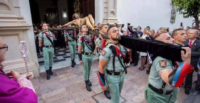 Defensa publicó una guía con oraciones religiosas para las procesiones militares de Semana Santa