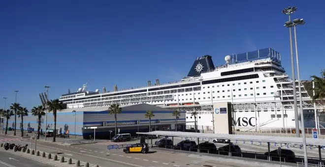 Retenido un crucero en Barcelona porque 69 bolivianos carecen de visado válido