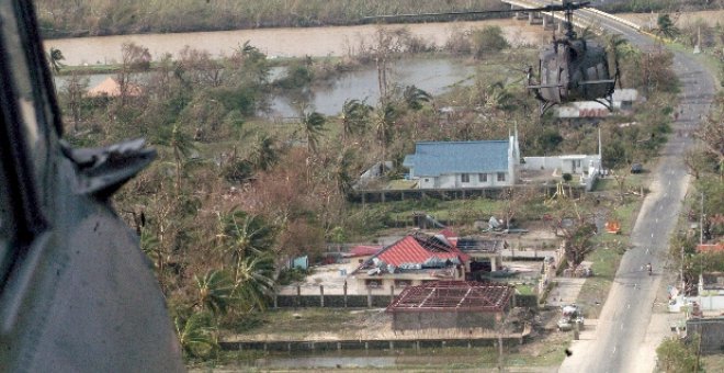 Ascienden a 44 los muertos causados por una tormenta tropical en Filipinas
