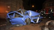 Dos heridos graves en un espectacular accidente dentro del casco urbano de Vigo