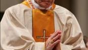 El Papa impuso el anillo a los cardenales y les manda a anunciar la verdad de Dios al mundo