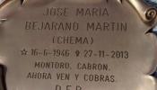 Un músico dedica su epitafio al ministro de Hacienda: "Montoro, cabrón, ahora ven y cobras"
