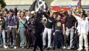 Los ultras del fútbol se hermanan para combatir a grupos rivales