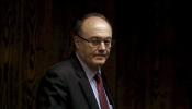 El gobernador del Banco de España, inmune a la devaluación salarial, gana un 5,8% más
