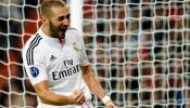 Benzema lleva al Real Madrid a octavos