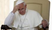 El Vaticano congelará sueldos para contener el déficit