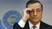 El BCE estudia si abre el grifo del dinero para combatir la deflación en la Eurozona
