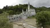 Denuncian que Interior pague a 13 guardias civiles una peregrinación a Lourdes