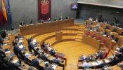 El Parlamento de Navarra aprueba la petición de dimisión a Barcina