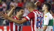 El Atlético sufre pero da otro paso más hacia la Liga