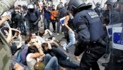 Imputados 4 mossos por herir a un manifestante en el desalojo de Plaza Catalunya en 2011