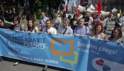 Miles de personas elevan su voz en toda Galicia para pedir "un paso adelante" a favor del gallego